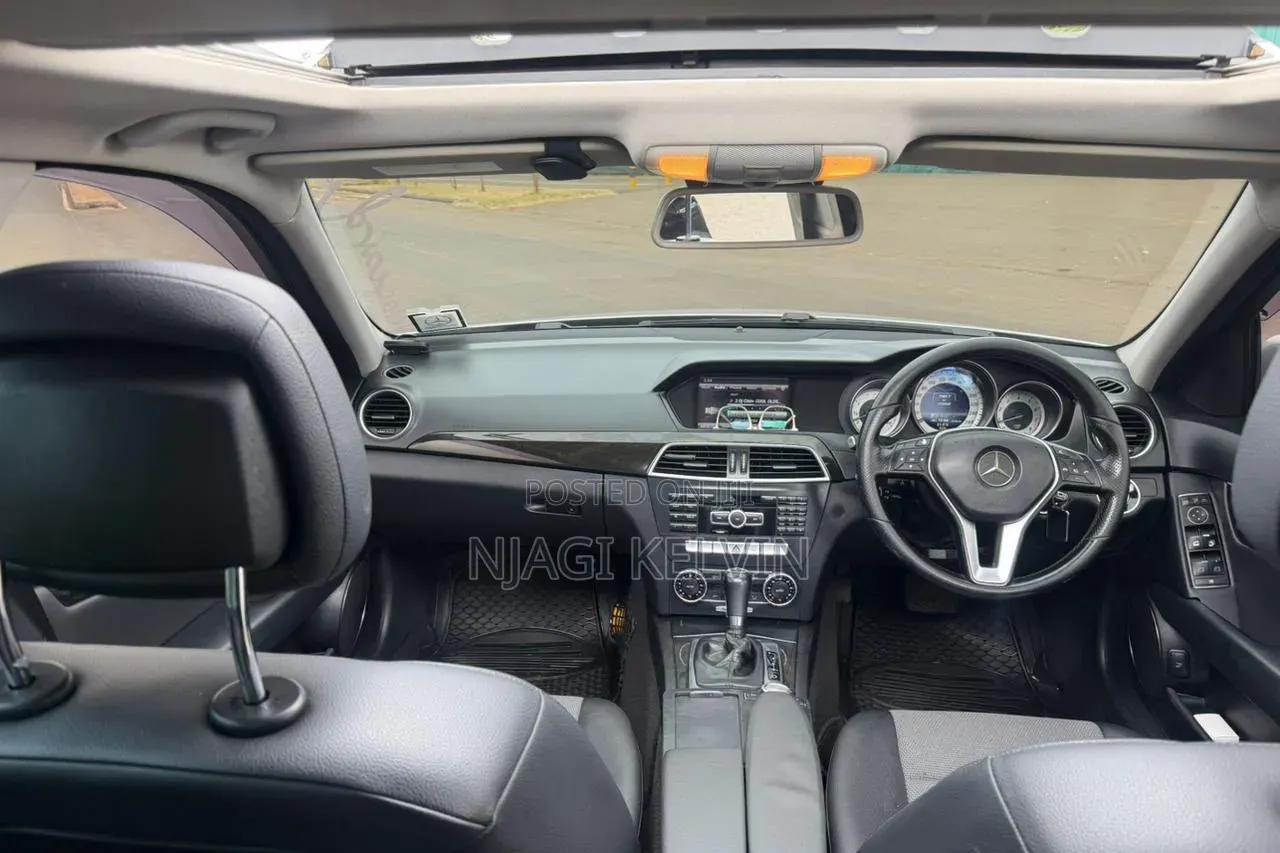 Mercedes-Benz C200 2013 Silver