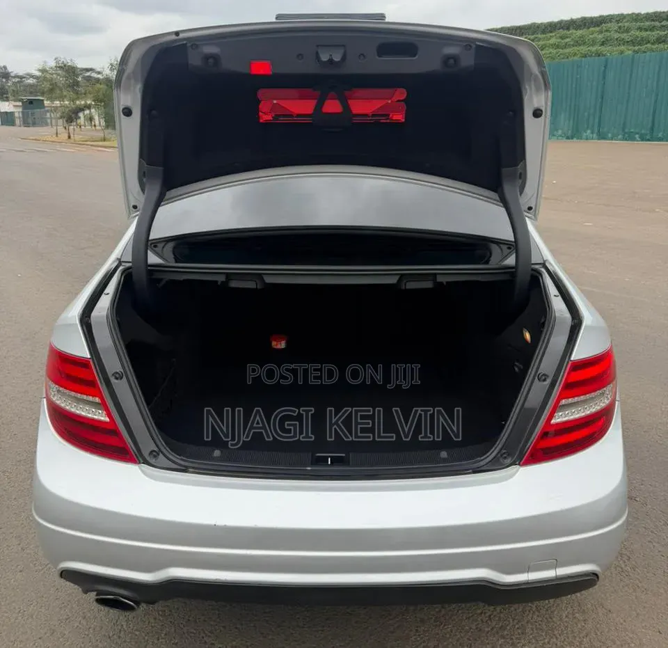 Mercedes-Benz C200 2013 Silver