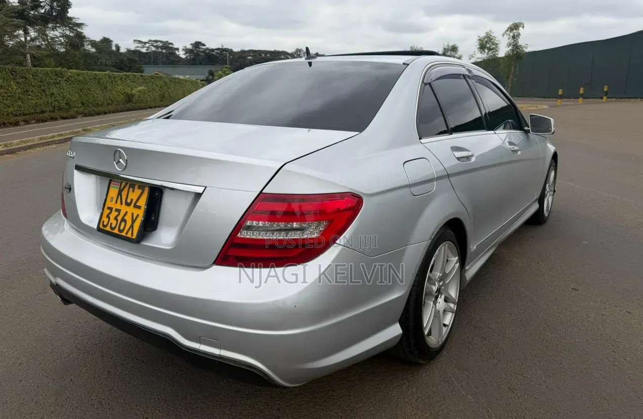 Mercedes-Benz C200 2013 Silver