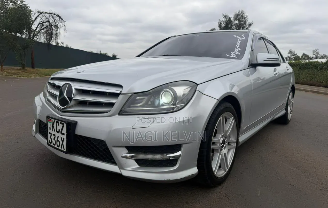 Mercedes-Benz C200 2013 Silver