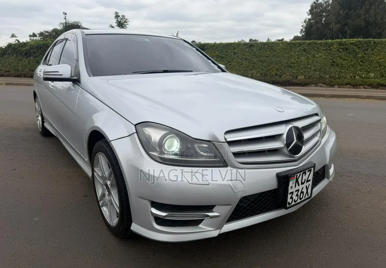 Mercedes-Benz C200 2013 Silver
