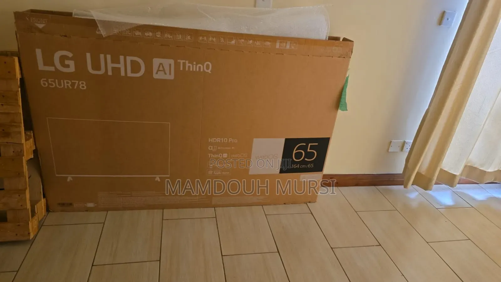 Television Set With Tv Table