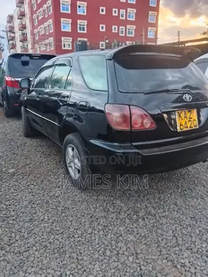 Toyota Harrier 2002 Black