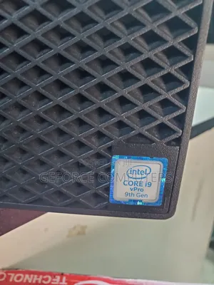 Desktop Computer Dell OptiPlex 7070 16GB Intel Core i9 HDD 1T