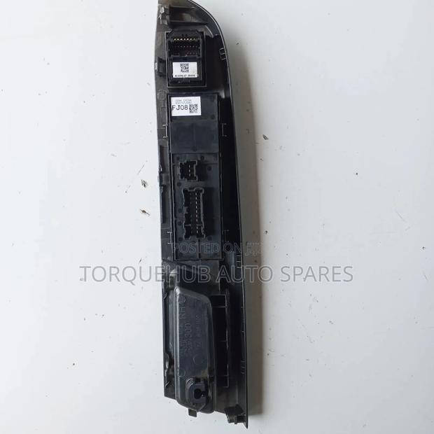 Subaru Impreza 2015 Window Switch - thumbnail 2