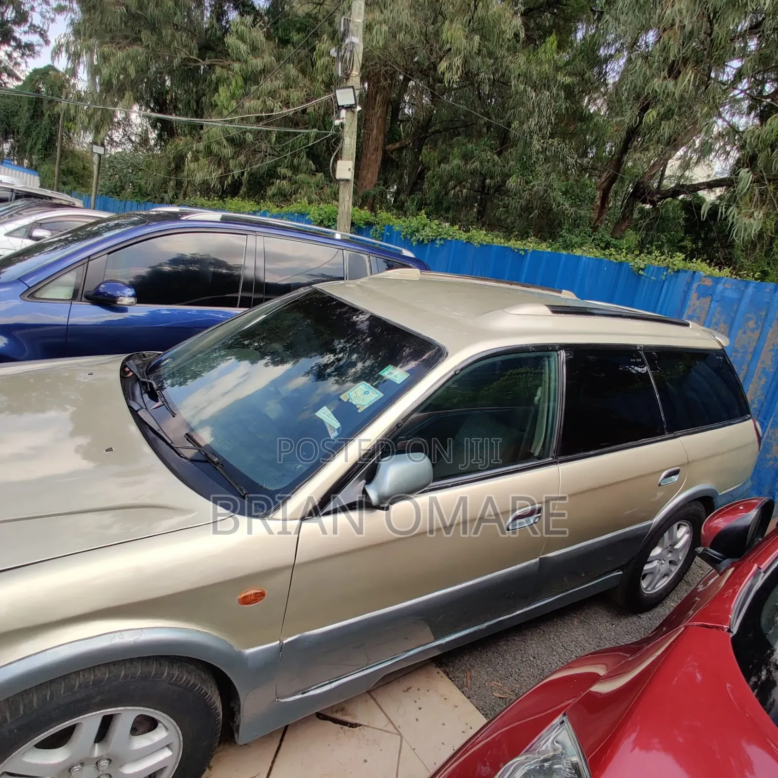 Subaru Legacy 2001 Gold