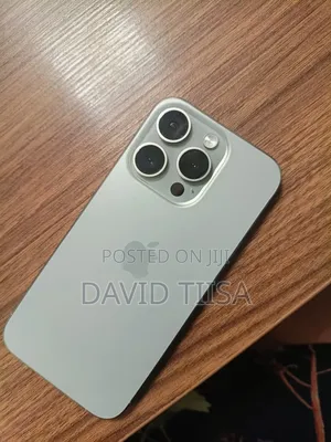 Apple iPhone 15 Pro 128 GB Silver
