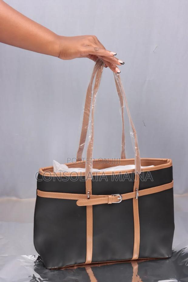 Ladies Handbags - thumbnail 2