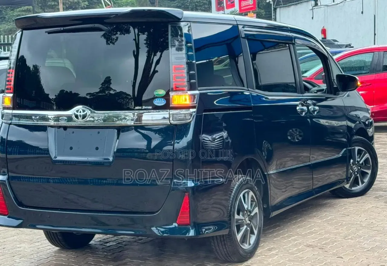 Toyota Noah 2019 Black