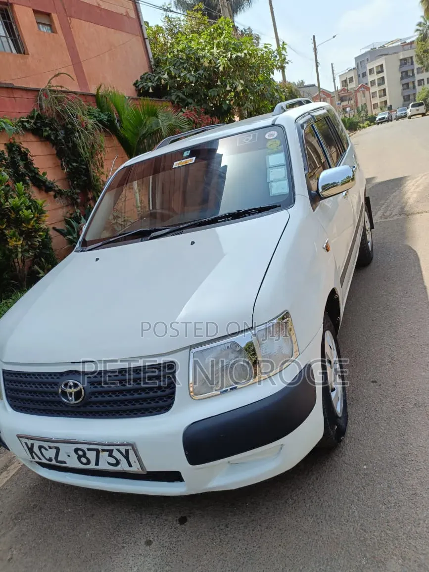 Toyota Succeed SV Premium 2014 White