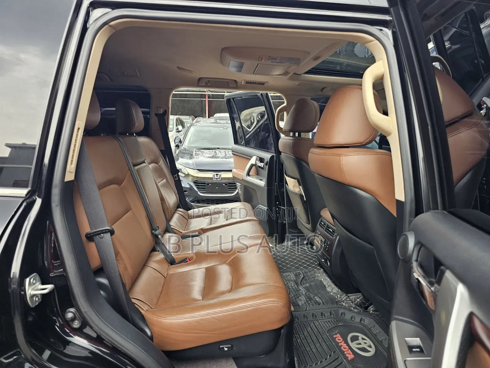 Toyota Land Cruiser 2016 Black