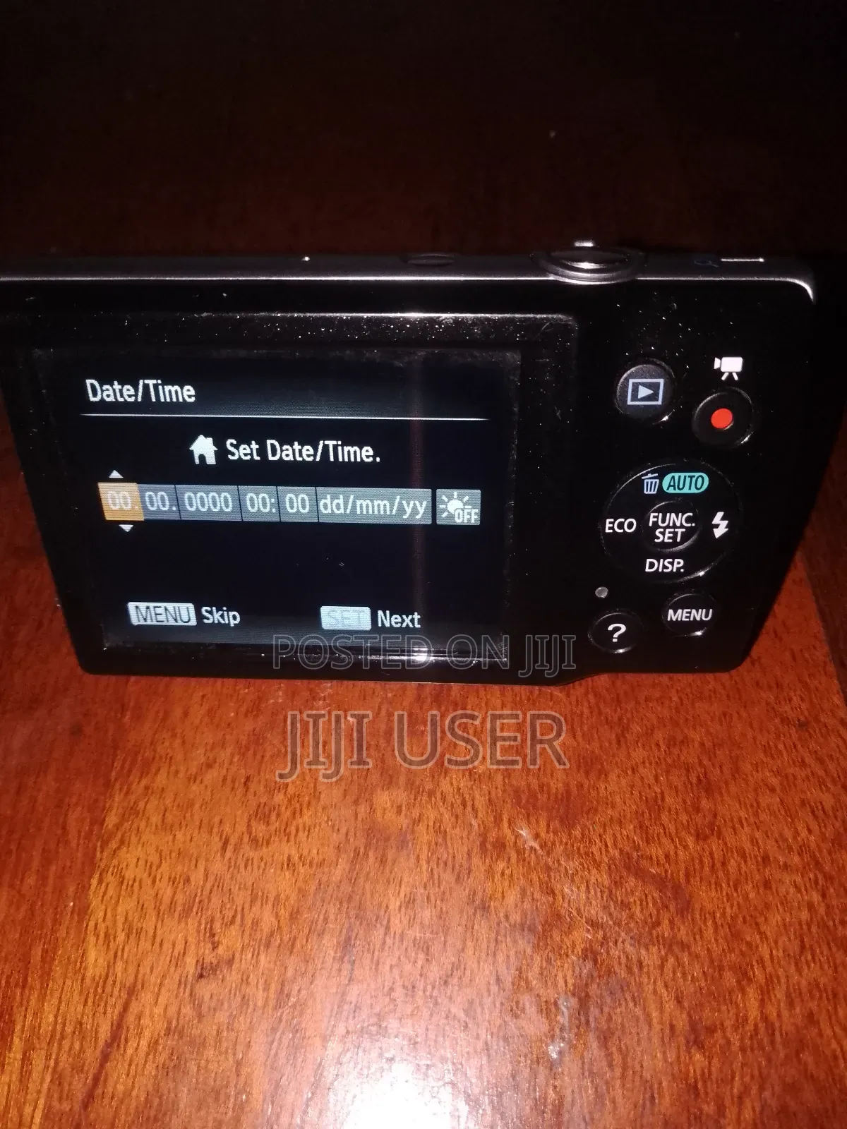 Canon Ixus Camera