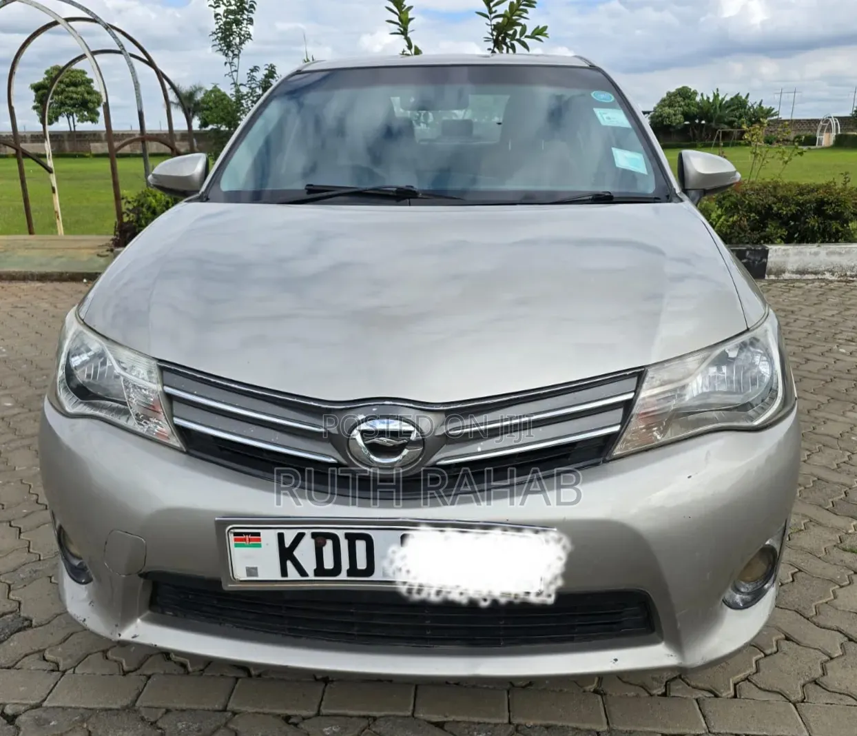 Toyota Axio 2014 Gray