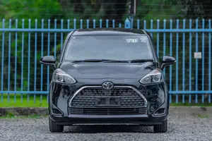 Toyota Sienta 1.5 FWD 2020 Black