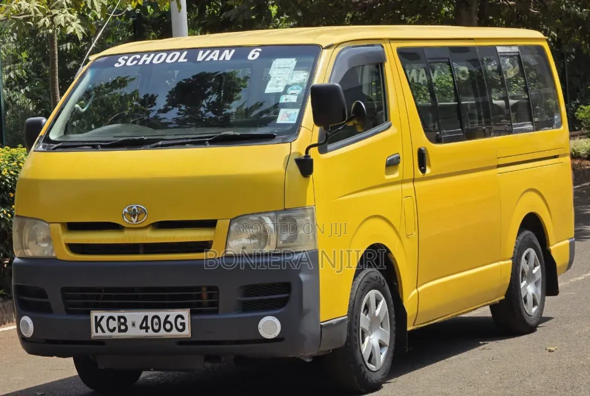 Toyota HiAce 2008 Yellow