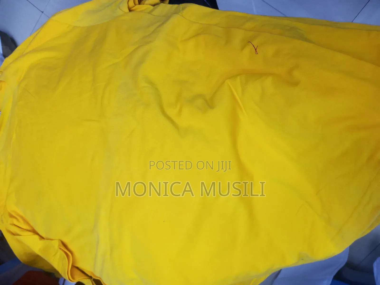 Yellow Roundnecks