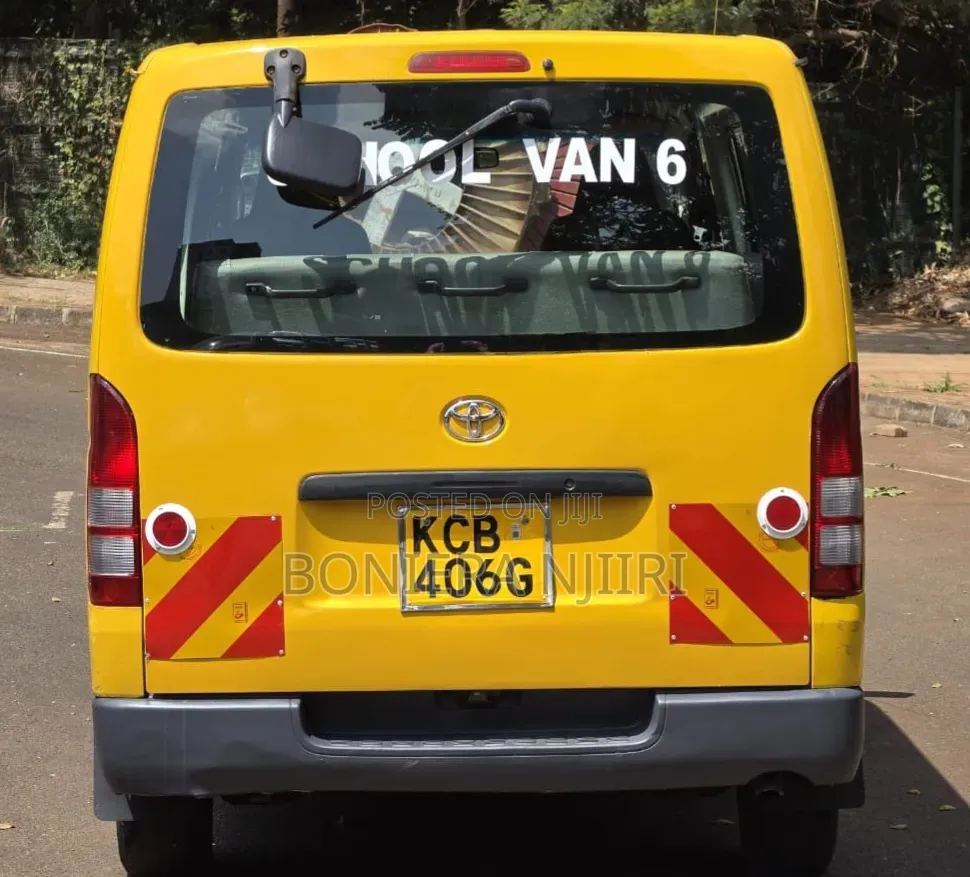 Toyota HiAce 2008 Yellow