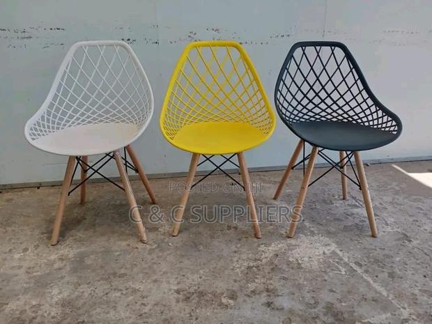 Restaurant Plastic Chair - thumbnail 4