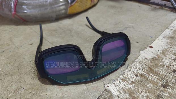 Auto-Darkening Welding Goggles