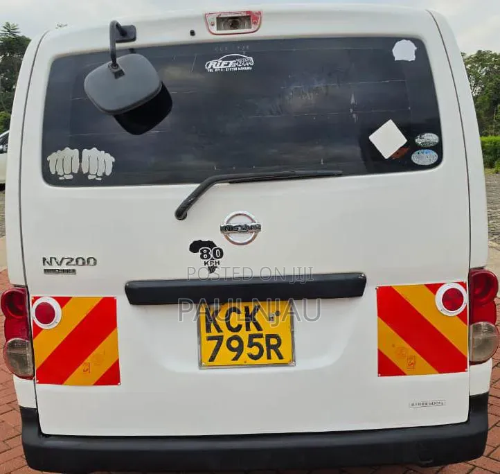 Nissan NV200 2011 White