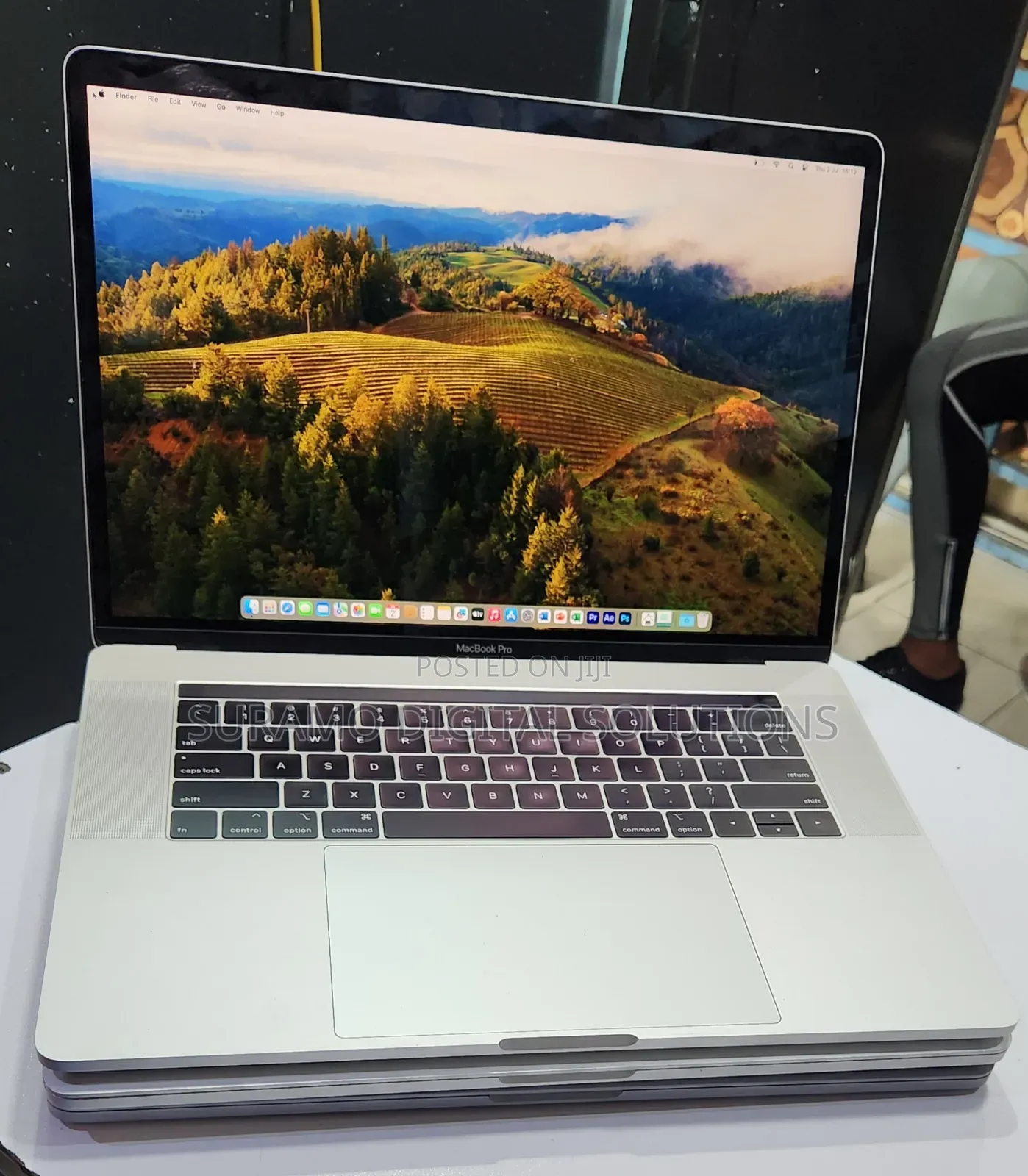 Laptop Apple MacBook Pro 2018 32GB Intel Core i7 SSD 512GB