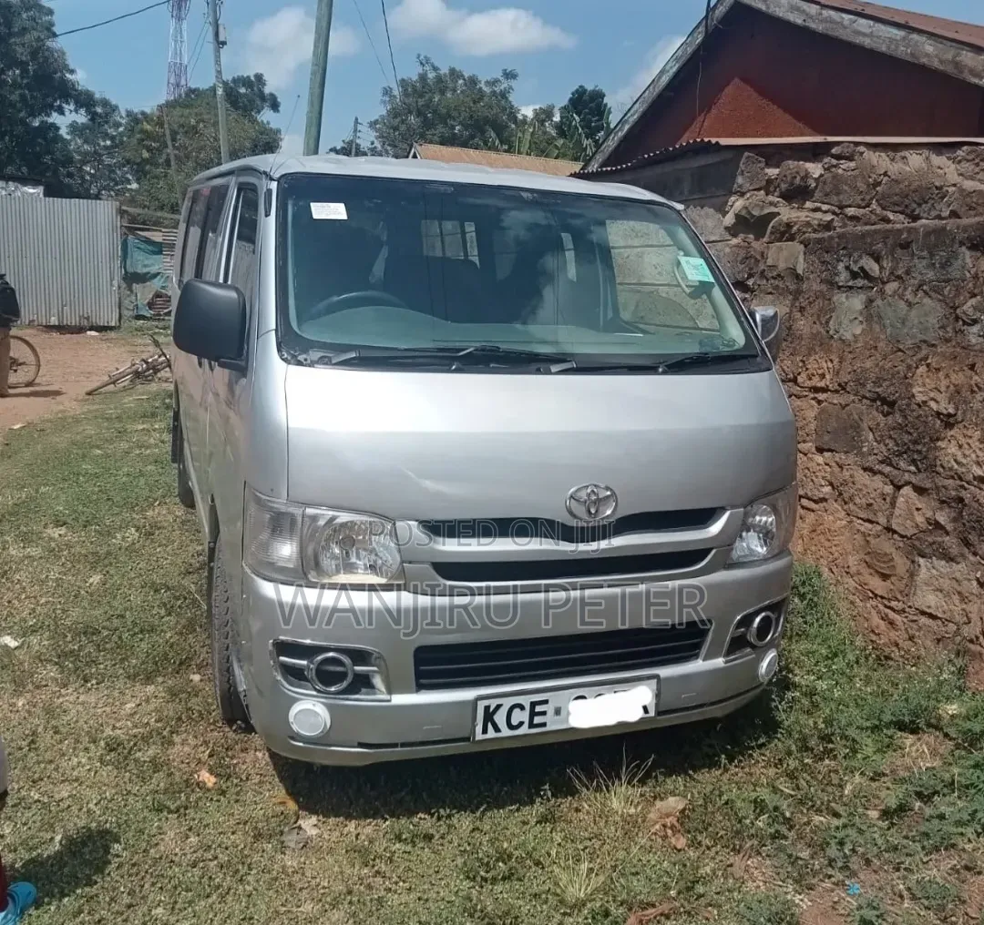 Toyota HiAce 2008 Silver