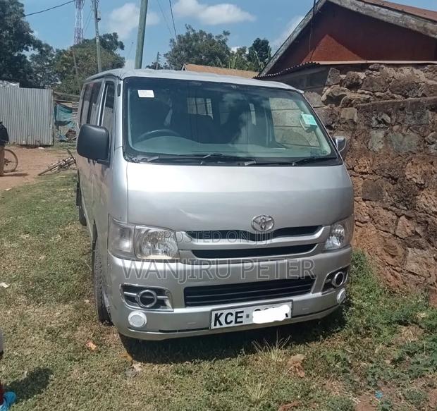Toyota HiAce 2008 Silver