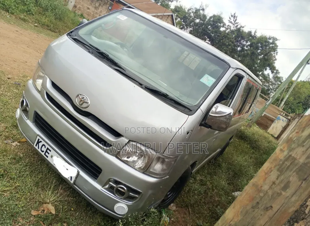 Toyota HiAce 2008 Silver