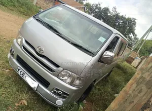 Toyota HiAce 2008 Silver
