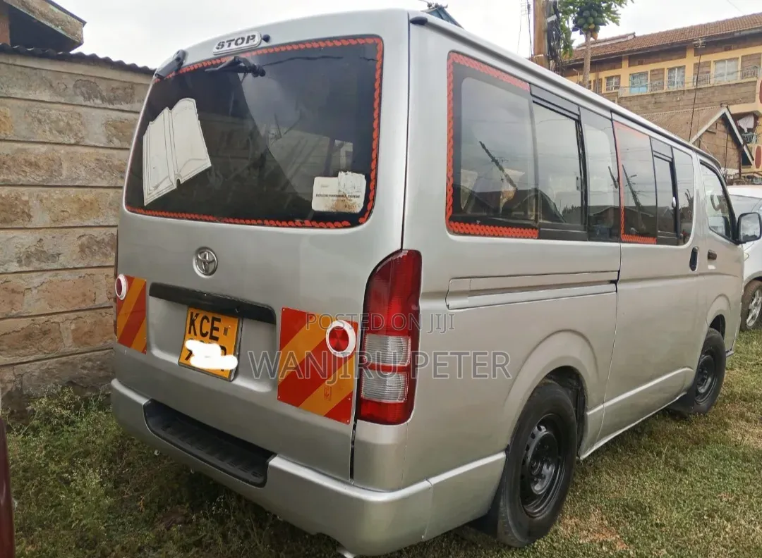 Toyota HiAce 2008 Silver