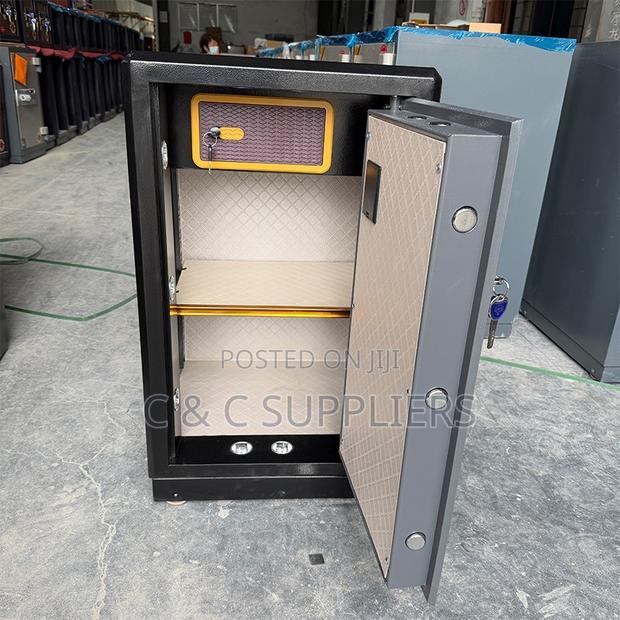 70kgs Heavy-duty Fireproof Safe. - thumbnail 4