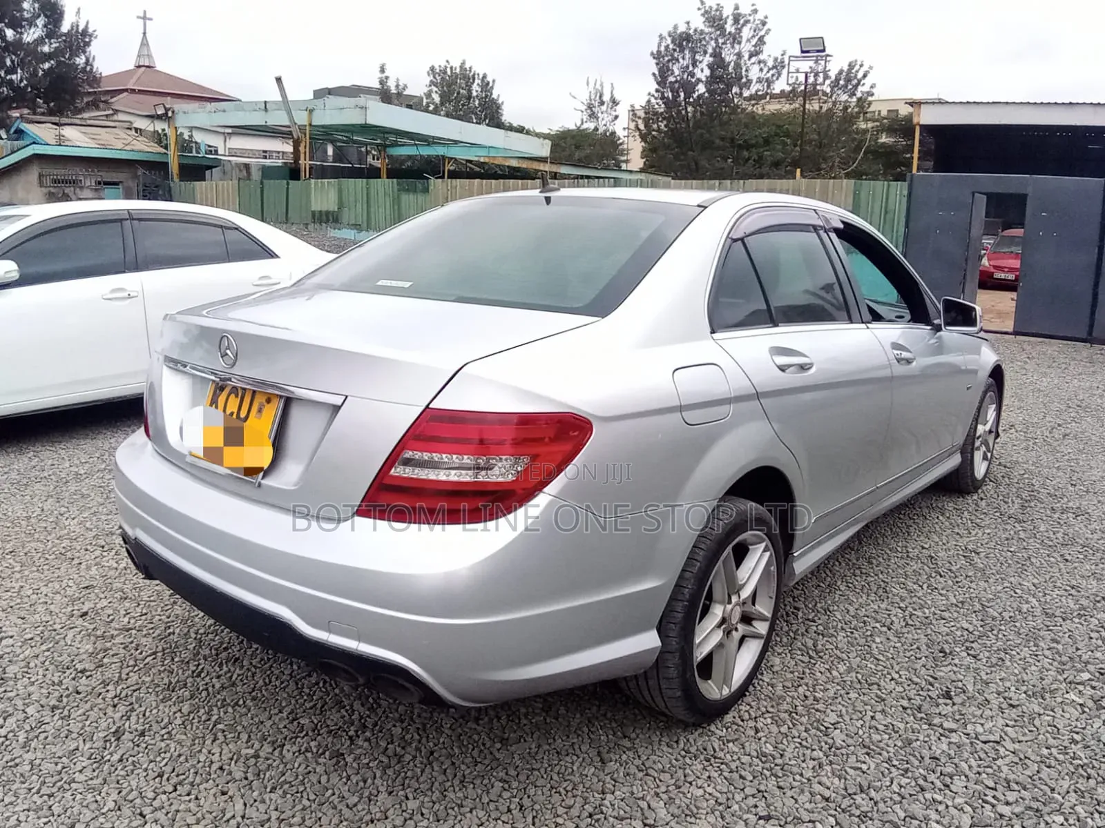 Mercedes-Benz C200 2011 Silver