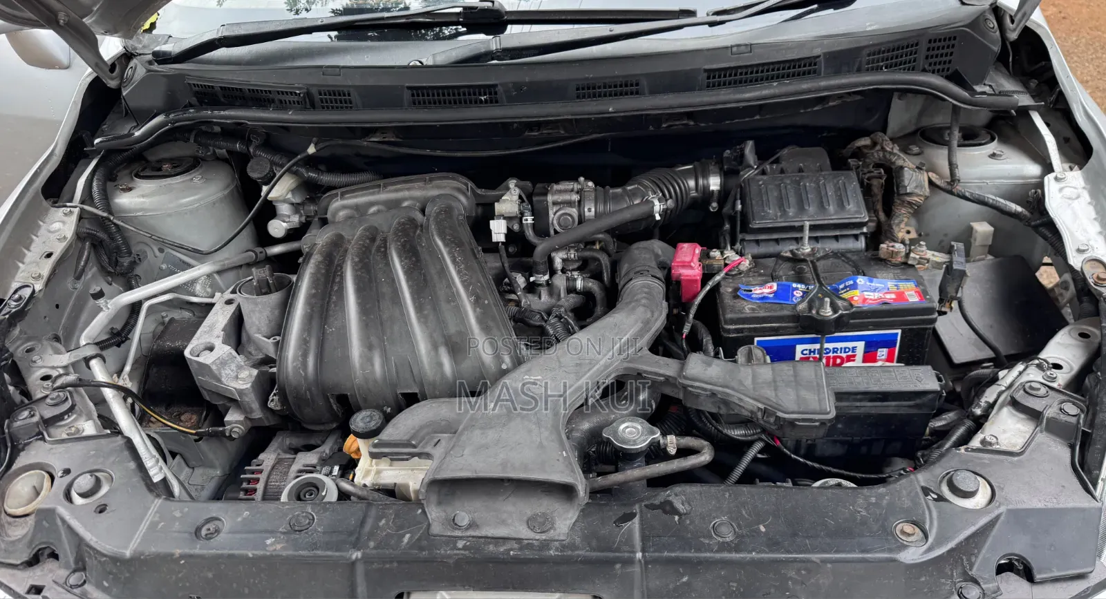 Nissan Tiida 2010 Silver