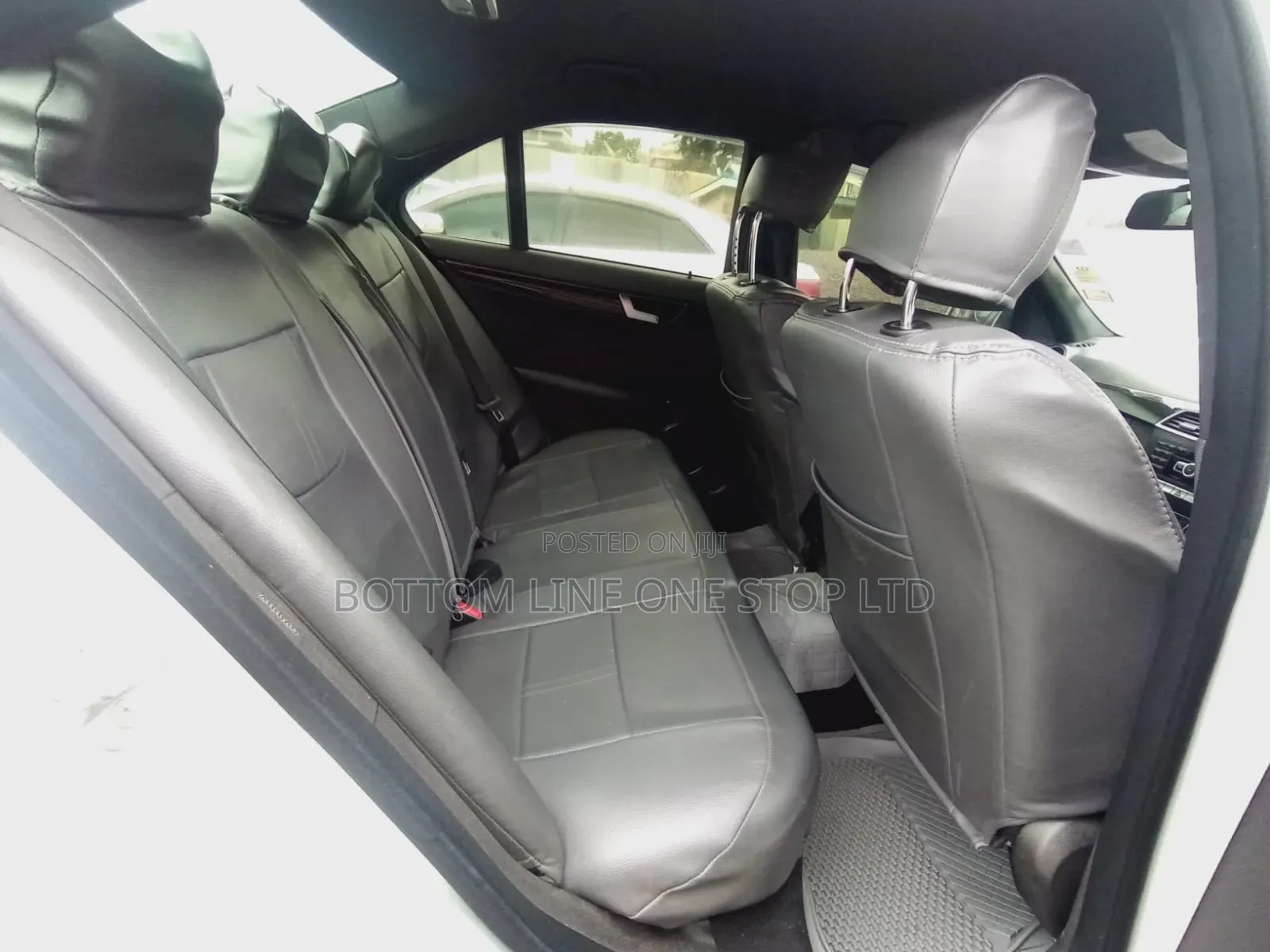 Mercedes-Benz C200 2011 Silver