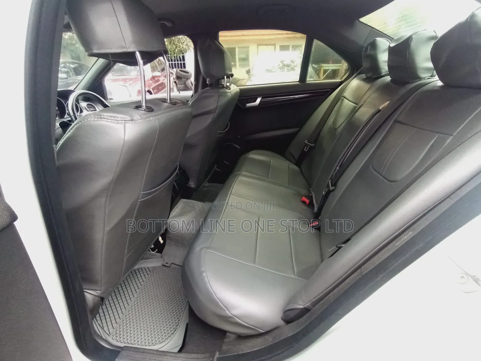 Mercedes-Benz C200 2011 Silver
