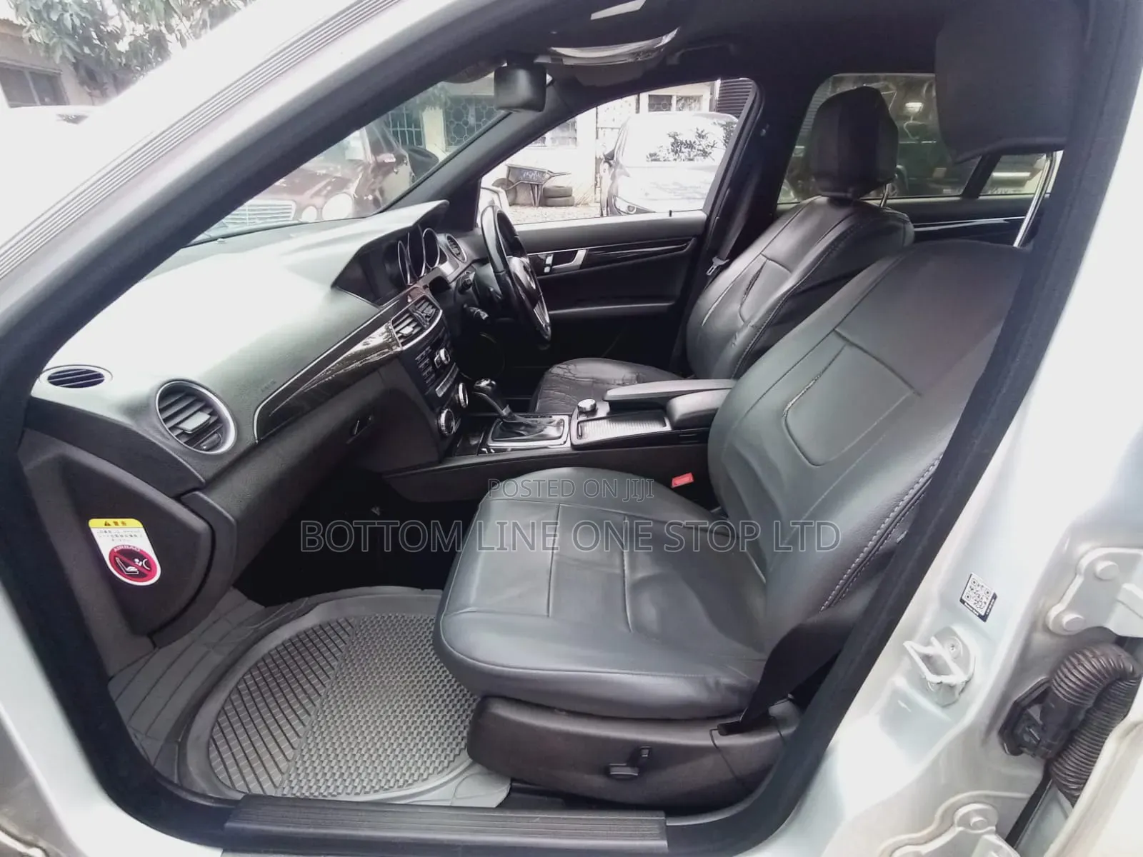 Mercedes-Benz C200 2011 Silver
