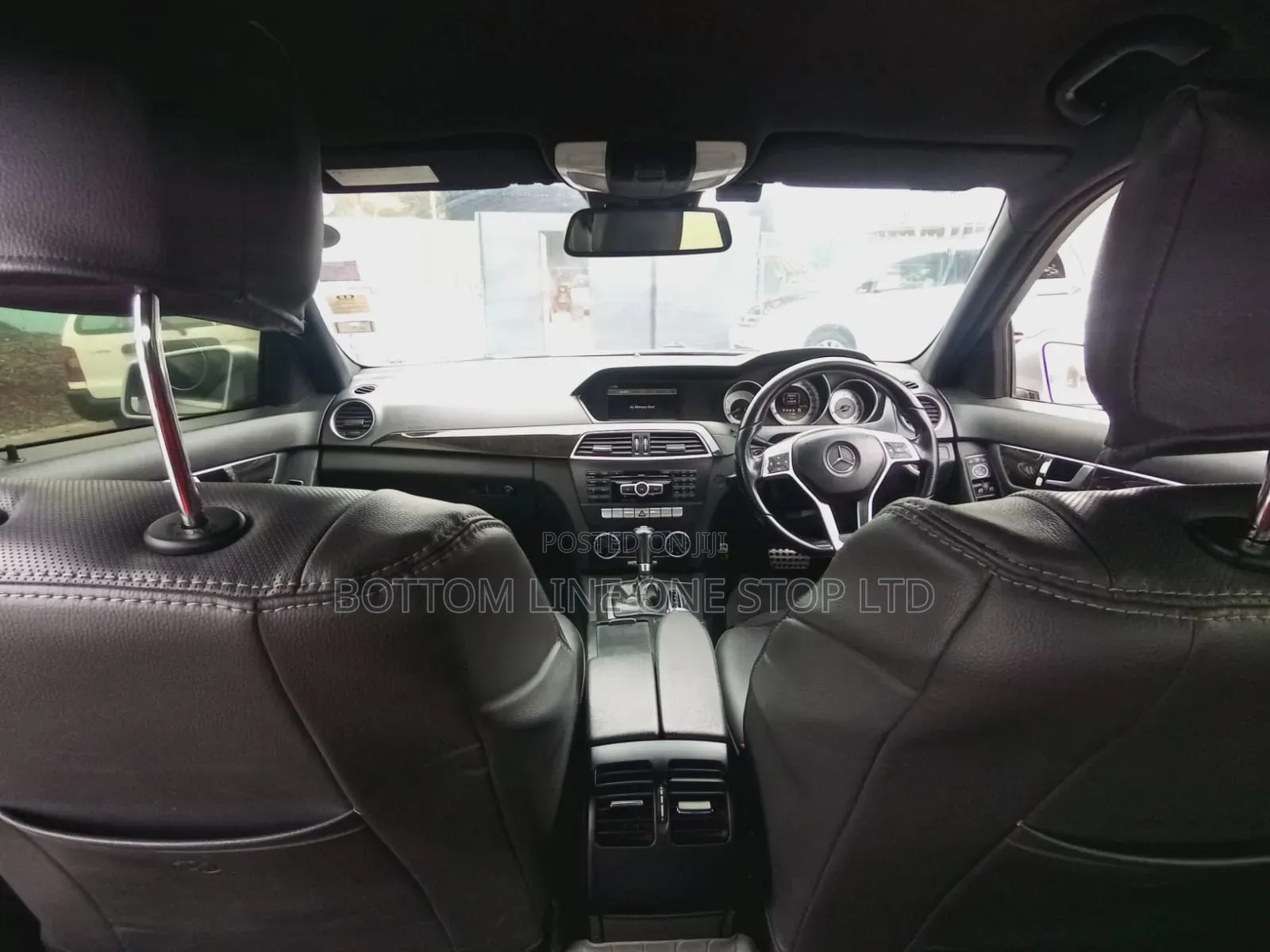 Mercedes-Benz C200 2011 Silver