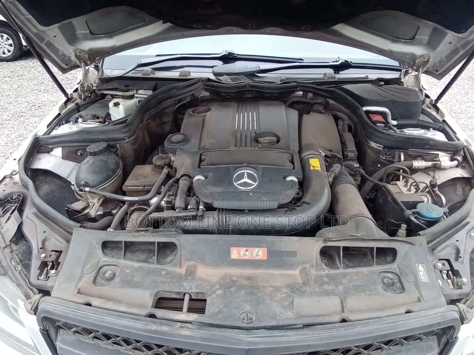 Mercedes-Benz C200 2011 Silver