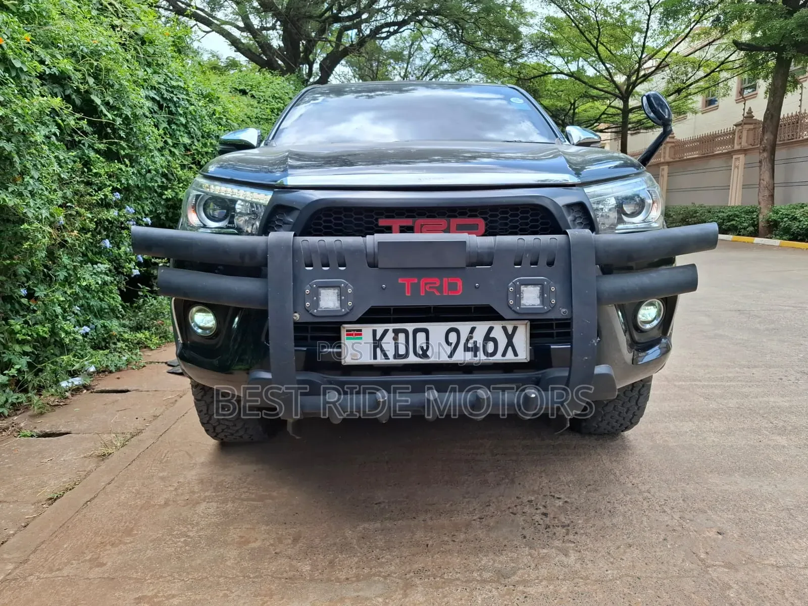 Toyota Hilux Revo Double Cab Deisel 2.4 AWD 2018 Black