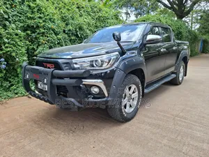 Toyota Hilux Revo Double Cab Deisel 2.4 AWD 2018 Black
