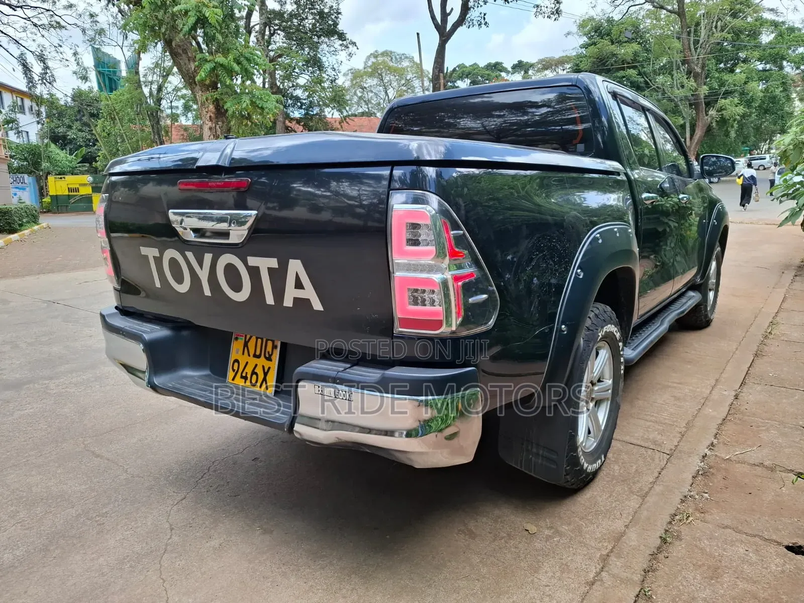 Toyota Hilux Revo Double Cab Deisel 2.4 AWD 2018 Black