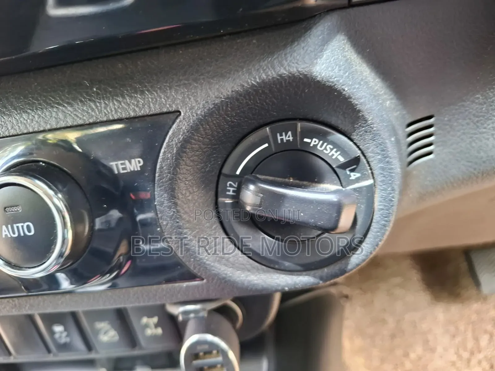 Toyota Hilux Revo Double Cab Deisel 2.4 AWD 2018 Black