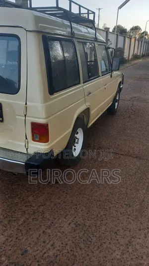 Mitsubishi Pajero 1993 Ivory