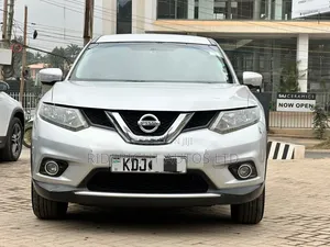 Nissan X-Trail 2015 Silver