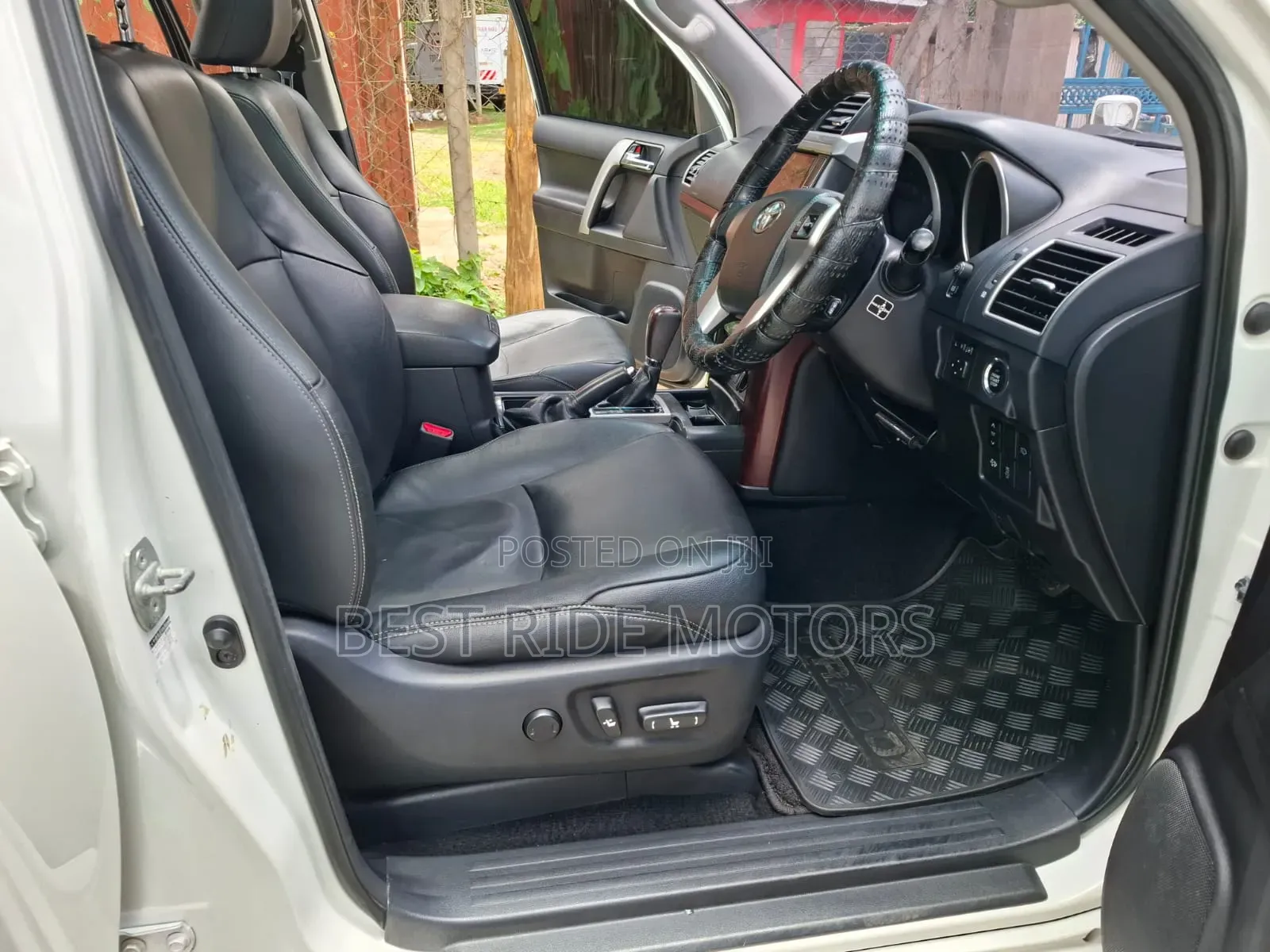 Toyota Land Cruiser Prado 2.8 D-4D 2016 Pearl