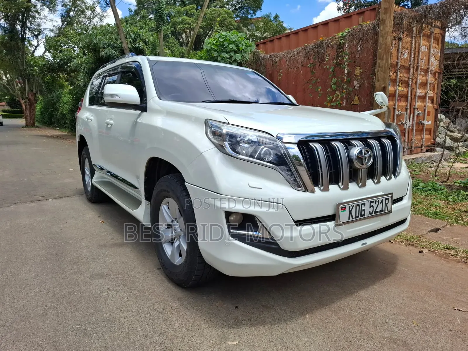 Toyota Land Cruiser Prado 2.8 D-4D 2016 Pearl