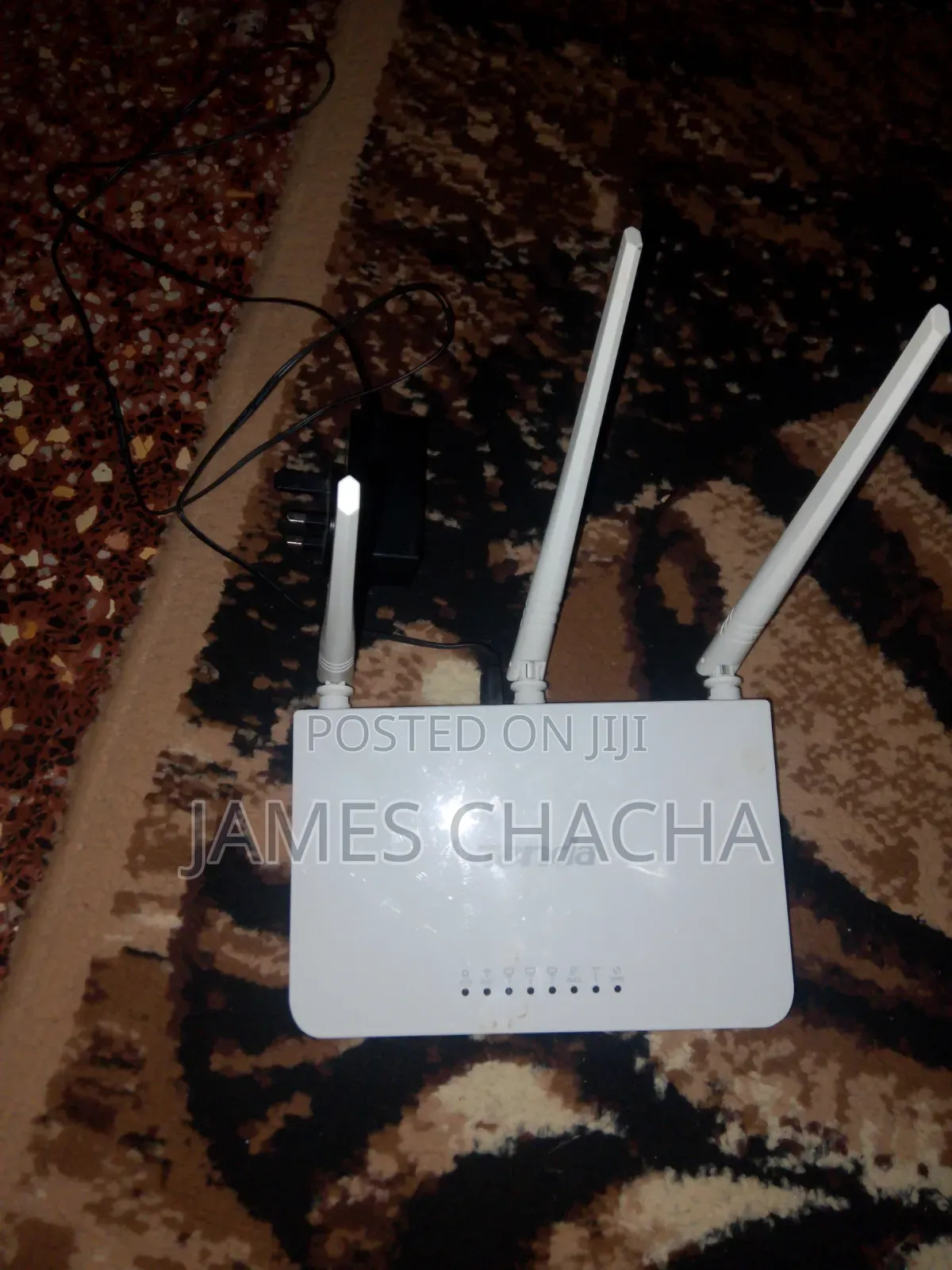 Tenda Wireless Router - Used
