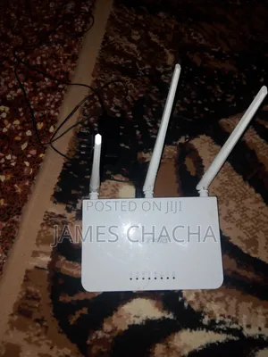 Tenda Wireless Router - Used