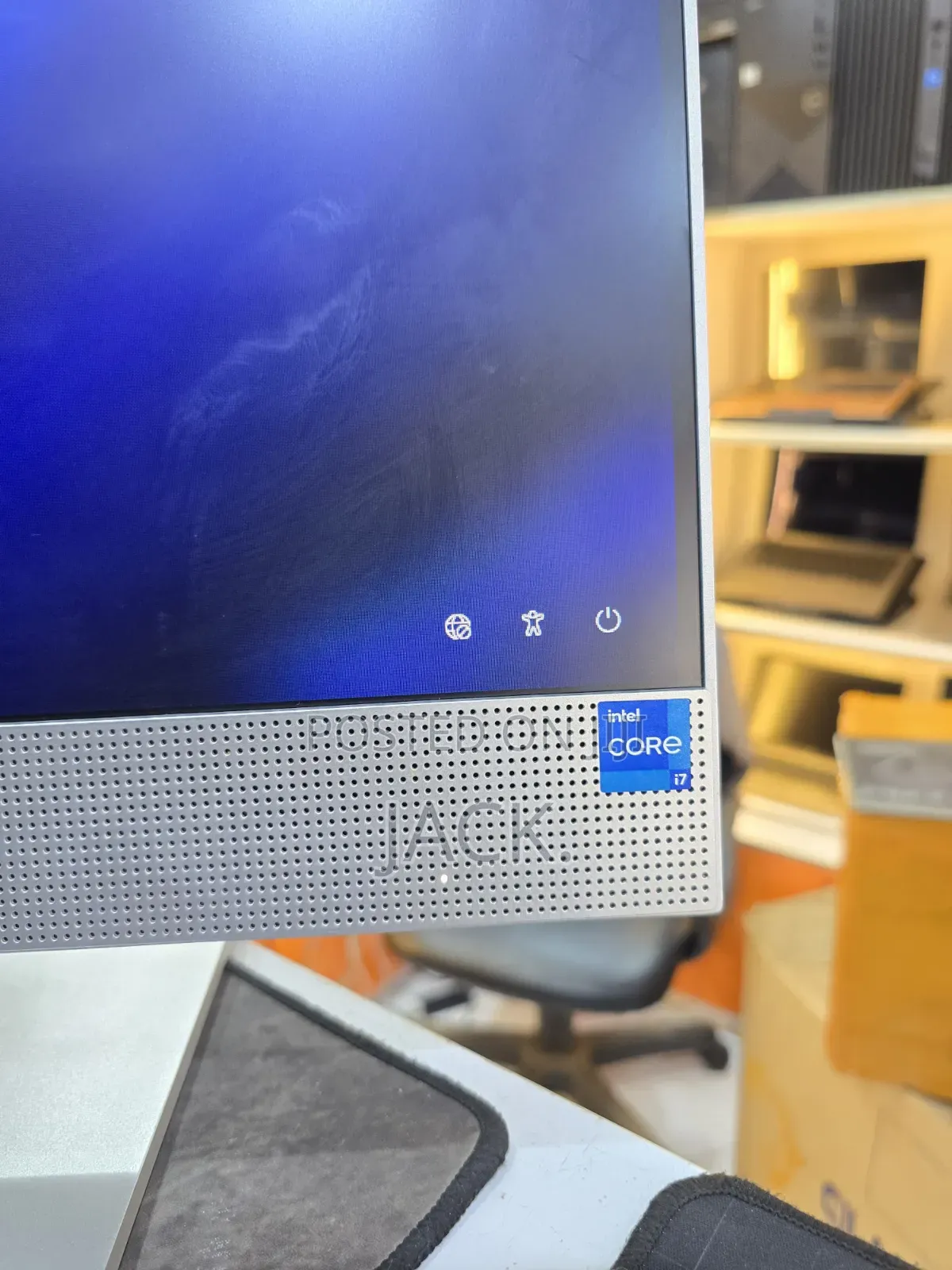 Desktop Computer HP Pavilion 27 16GB Intel Core i7 SSD 512GB