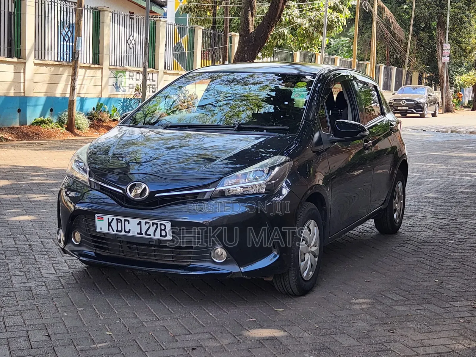 Toyota Vitz 2014